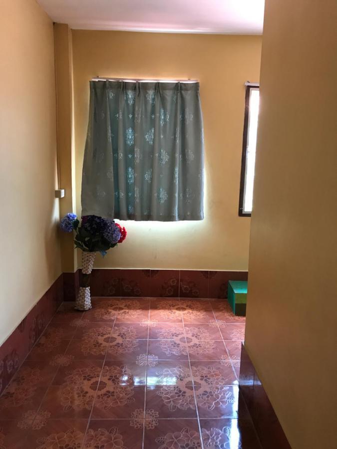 Little Freedom Friendlys Place Luang Prabang Room photo